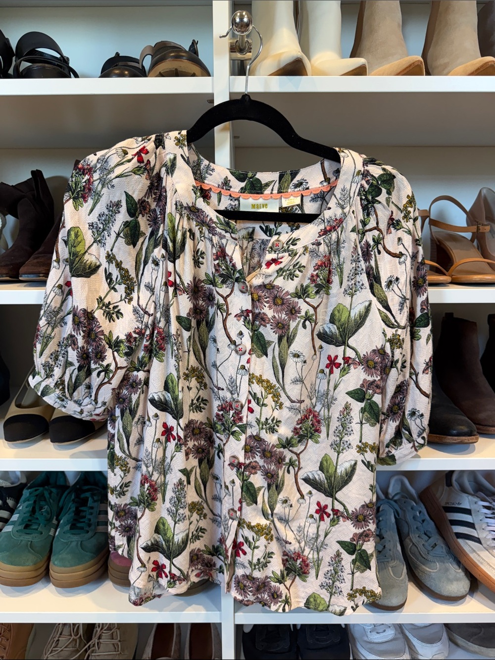 Maeve pale pink Floral Button-Front Puff Sleeve Blouse